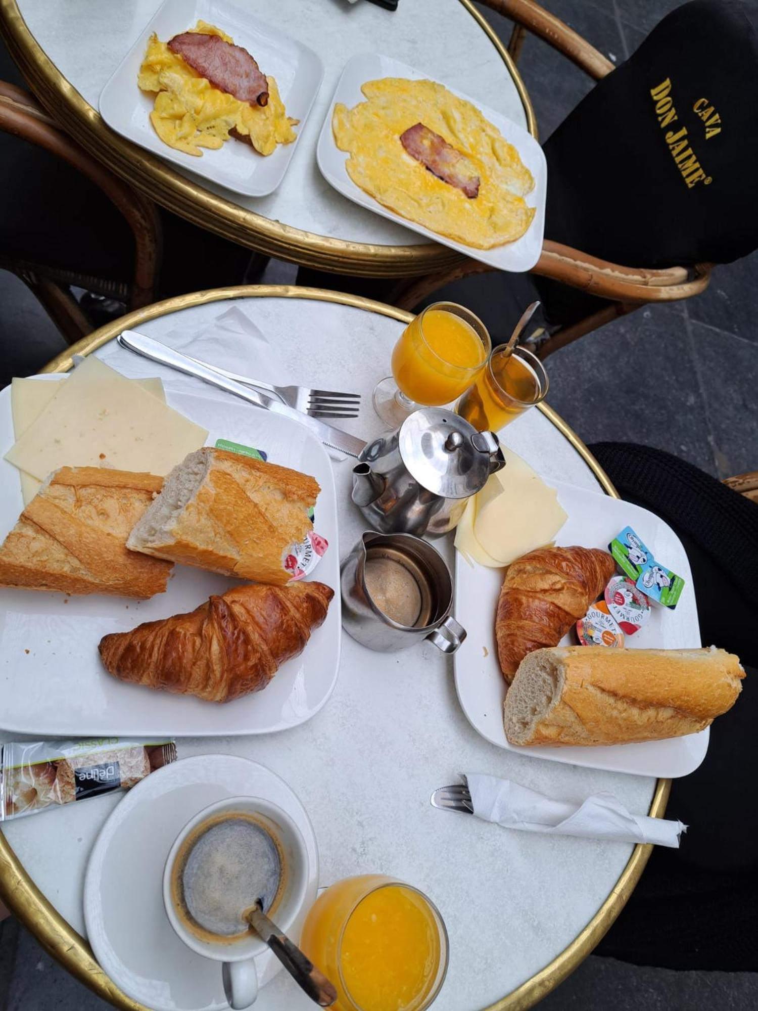 B-Aparthotel Grand Place Brussels Luaran gambar